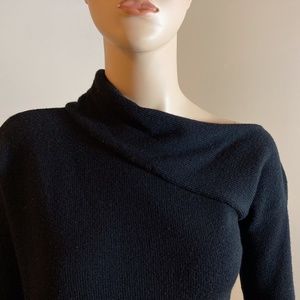JADE / SWEATER / OFF SHOULDER NECKLINE  / BLACK / SIZE MEDIUM / NWT